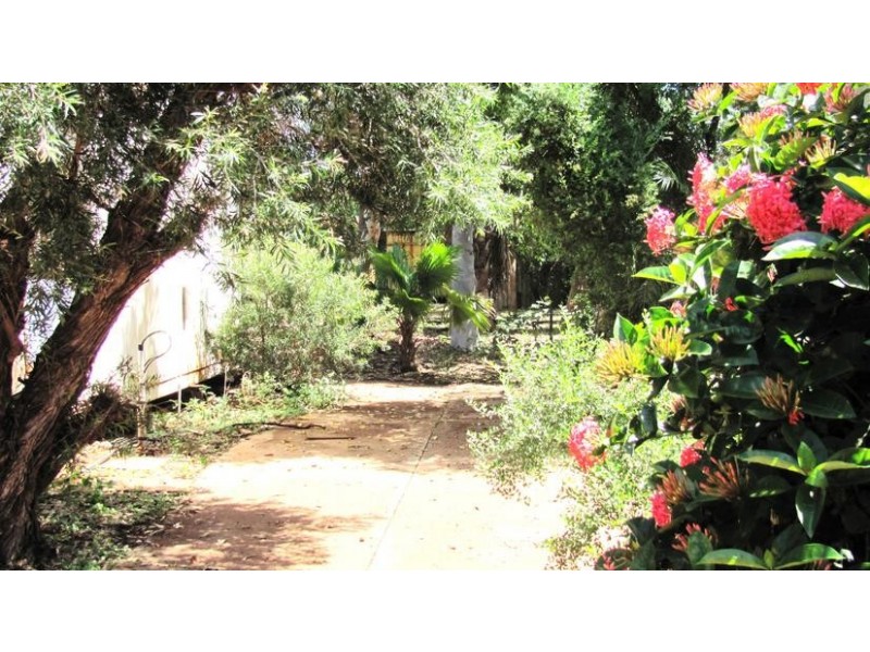 4 Yanana Street, Wedgefield WA 6721