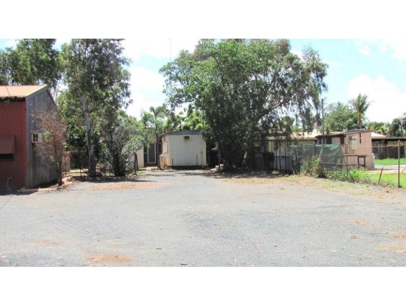 4 Yanana Street, Wedgefield WA 6721