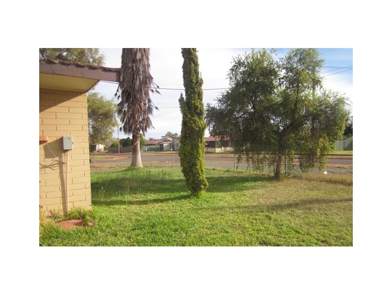 2 Nyabalee Road, Newman WA 6753