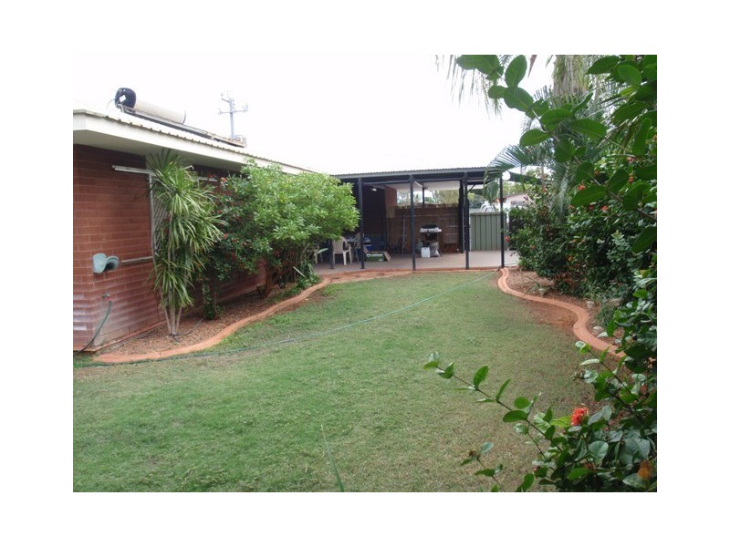 90 Bottlebrush Cres, South Hedland WA 6722