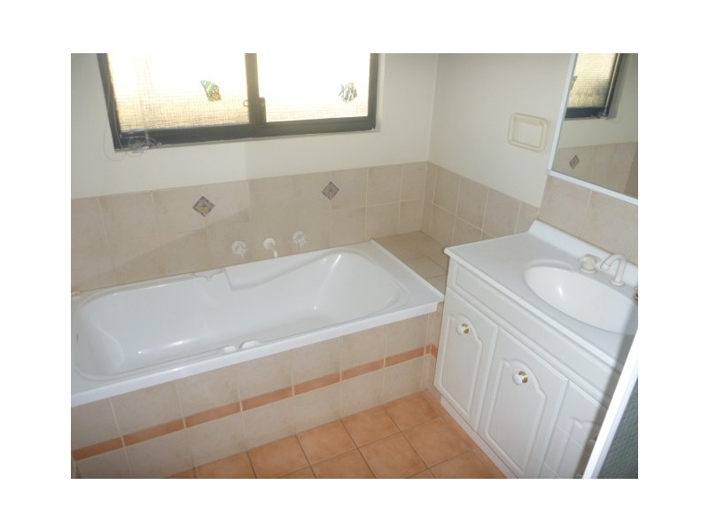 41 Spoonbill Crescent, South Hedland WA 6722