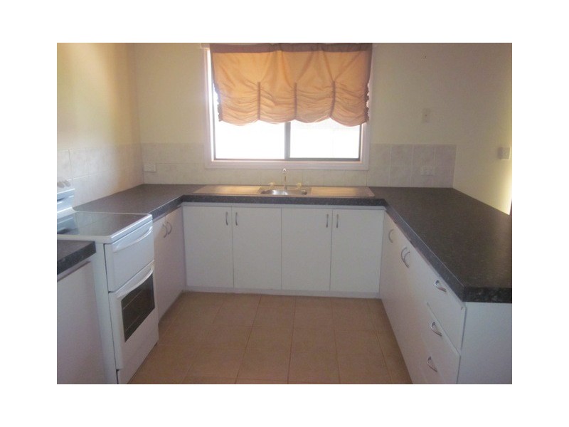 17 Knox Way, Newman WA 6753