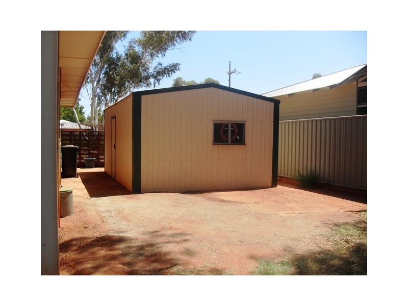 15 Mindarra Dr, Newman WA 6753