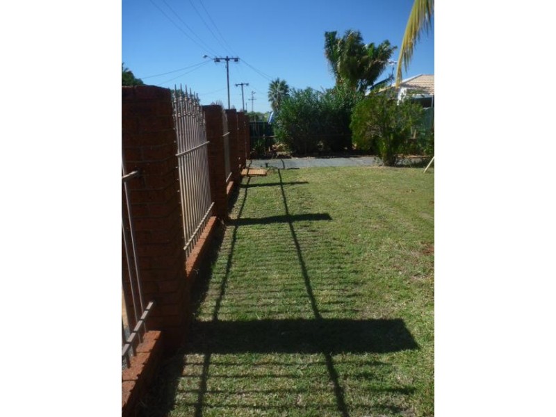 7 Huxtable Crescent, South Hedland WA 6722