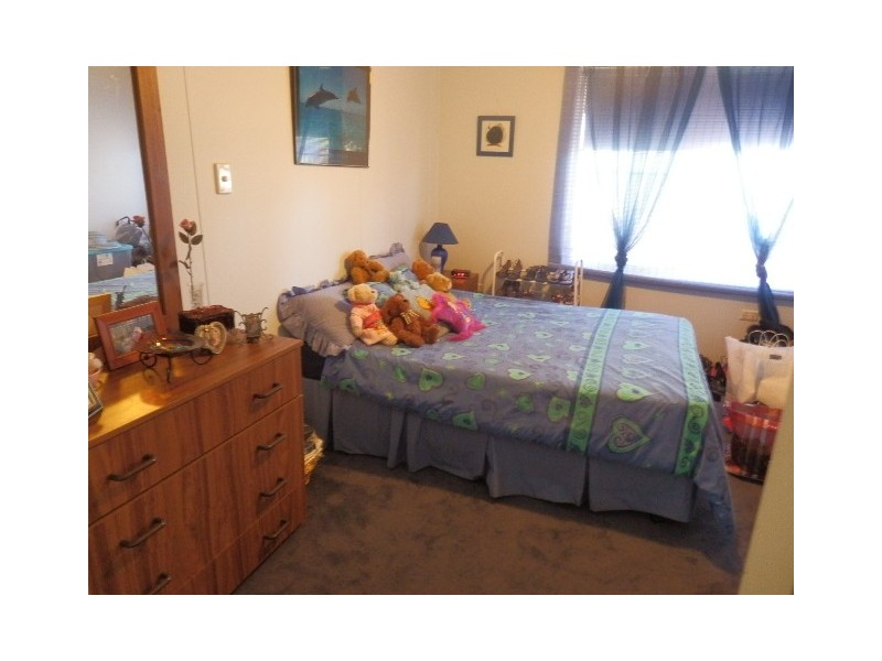 2 ROSS AVE, Newman WA 6753