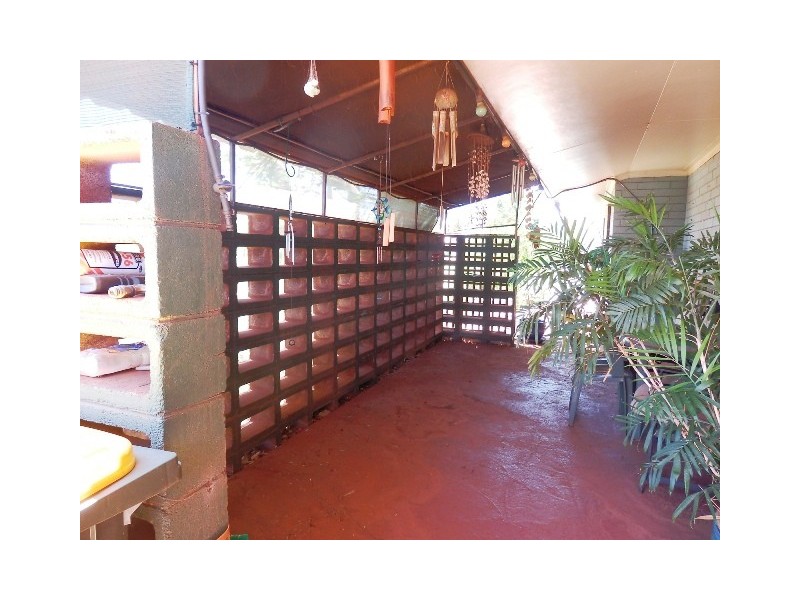 2 ROSS AVE, Newman WA 6753
