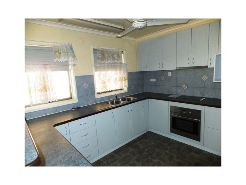 5 Koombana Avenue, South Hedland WA 6722