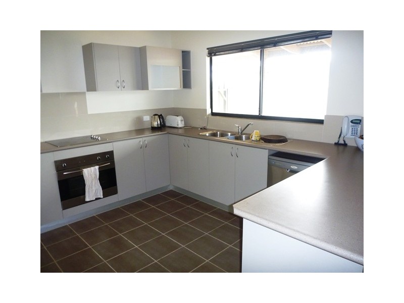 33 Minderoo Avenue, South Hedland WA 6722