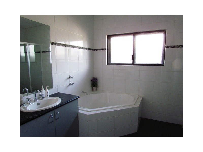 11 Saladin Way, South Hedland WA 6722