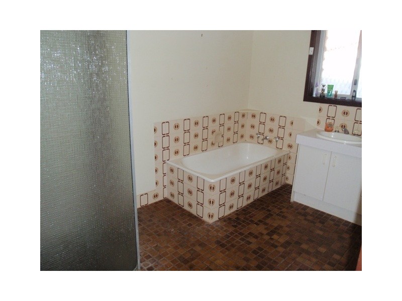 7 Steamer Avenue, South Hedland WA 6722