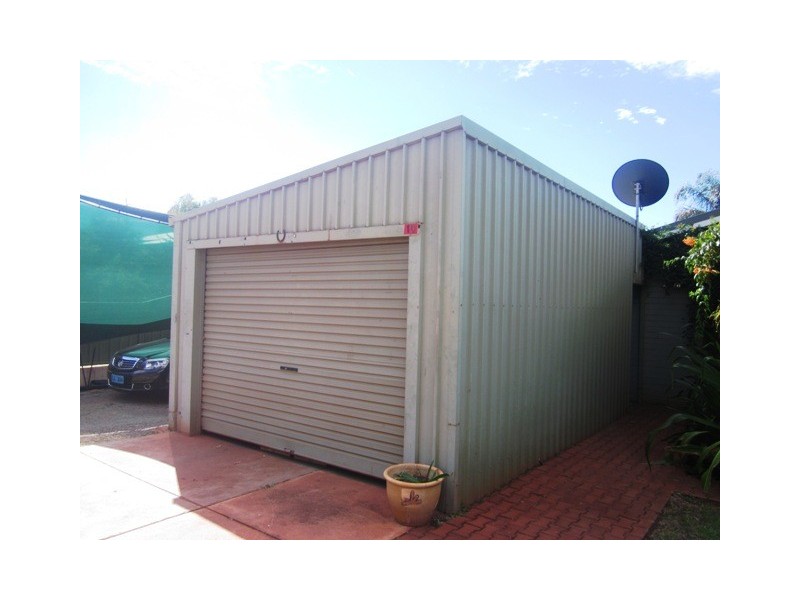 10 Nicholls Place, Newman WA 6753