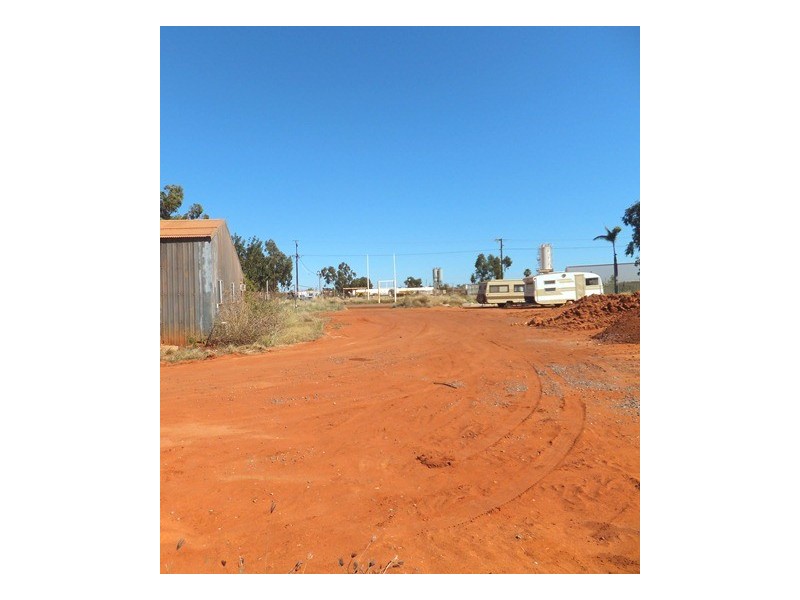 10 Yanana Street, Wedgefield WA 6721