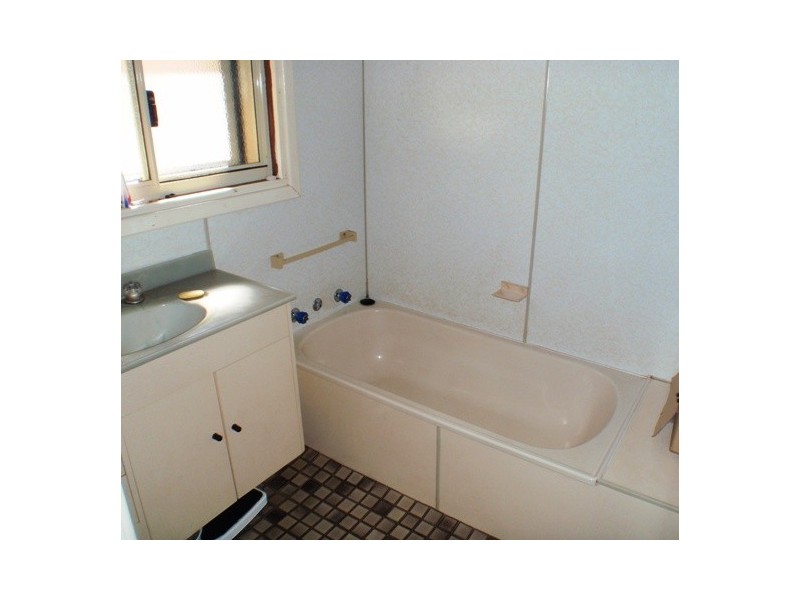 5 Logue Court, South Hedland WA 6722