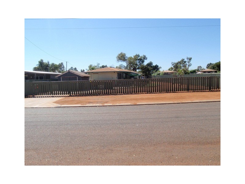 8 Weaver Place, South Hedland WA 6722