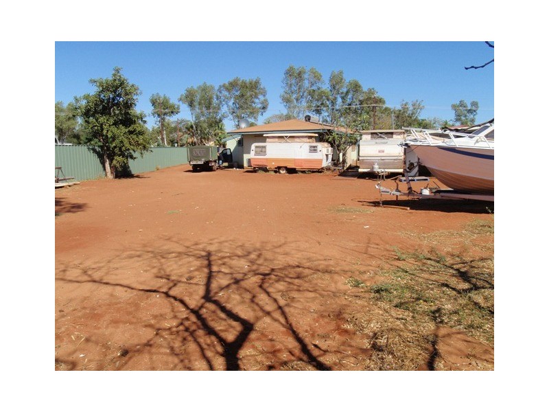 8 Weaver Place, South Hedland WA 6722