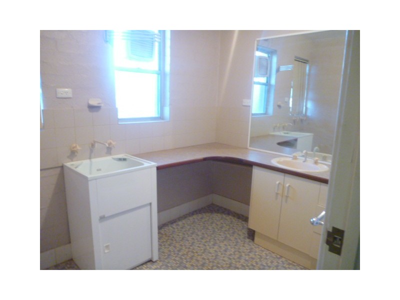 4/2 Limpet Crescent, South Hedland WA 6722