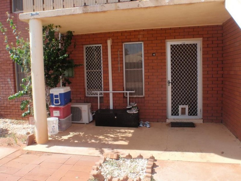 4/2 Limpet Crescent, South Hedland WA 6722