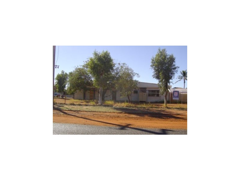 10 Pinnacles Street, Wedgefield WA 6721