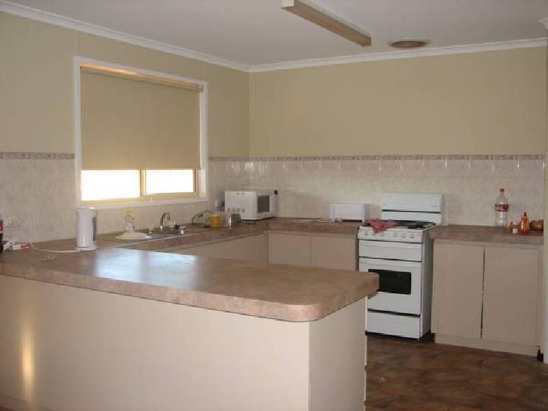 13 Armstrong Way, Newman WA 6753