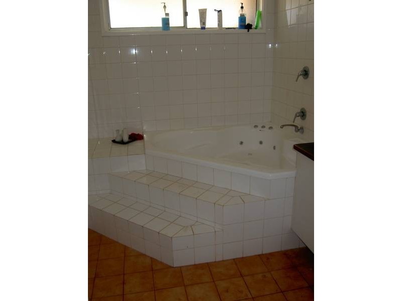 Selman Avenue, Newman WA 6753