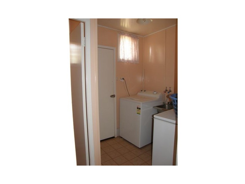 34 Warman Ave, Newman WA 6753