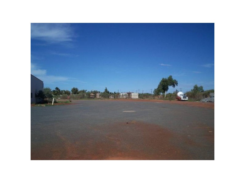 2 Schillaman Street, Wedgefield WA 6721