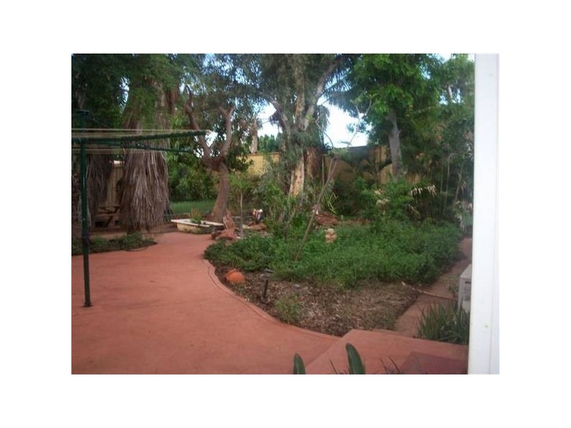 4 Yanana Street, Wedgefield WA 6721