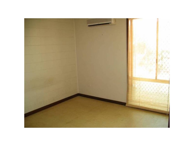 4b Eltona Way, South Hedland WA 6722