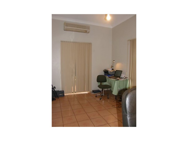 4/6 Nardoo Loop, Newman WA 6753