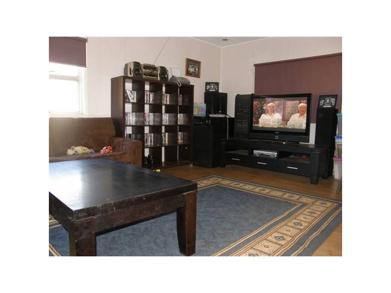 11 Trotman Avenue, Newman WA 6753