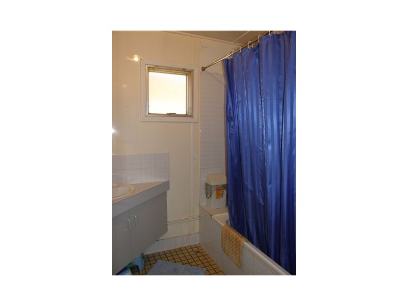 11 Trotman Avenue, Newman WA 6753