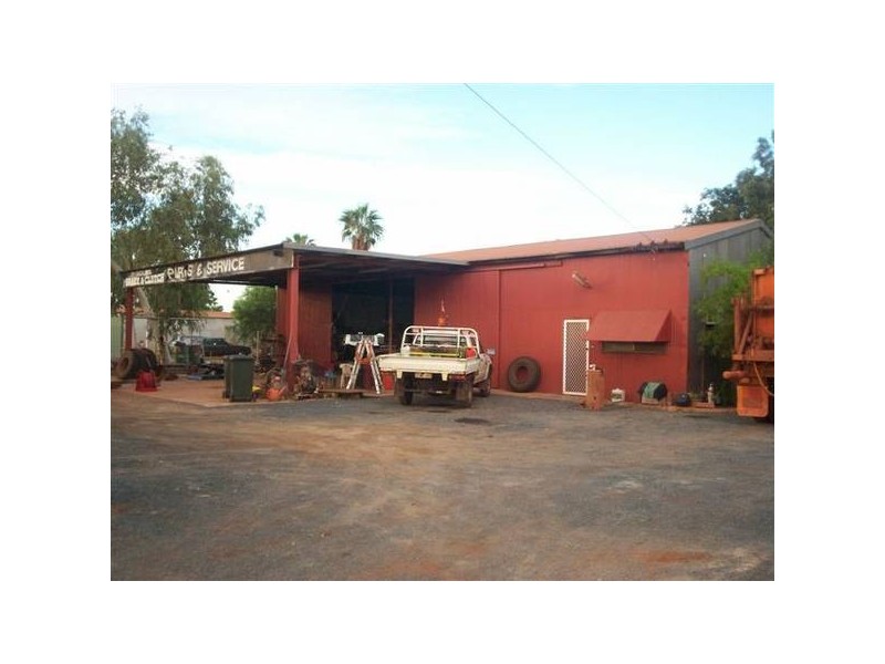 4 Yanana Street, Wedgefield WA 6721