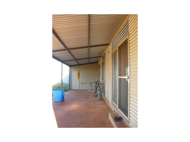 28 Armstrong Way, Newman WA 6753