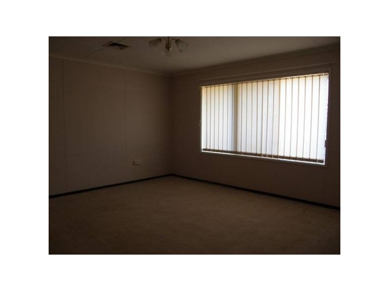 16 Barara, Newman WA 6753