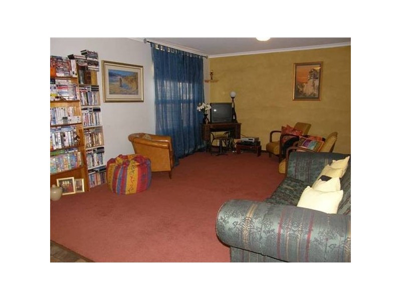 2 Yanboomah Close, Newman WA 6753