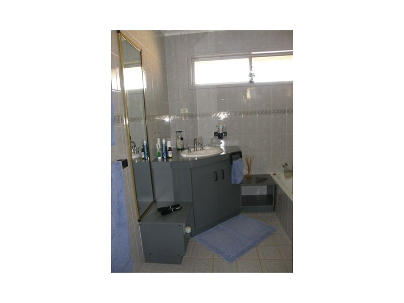 12 Tjilla Street, Newman WA 6753