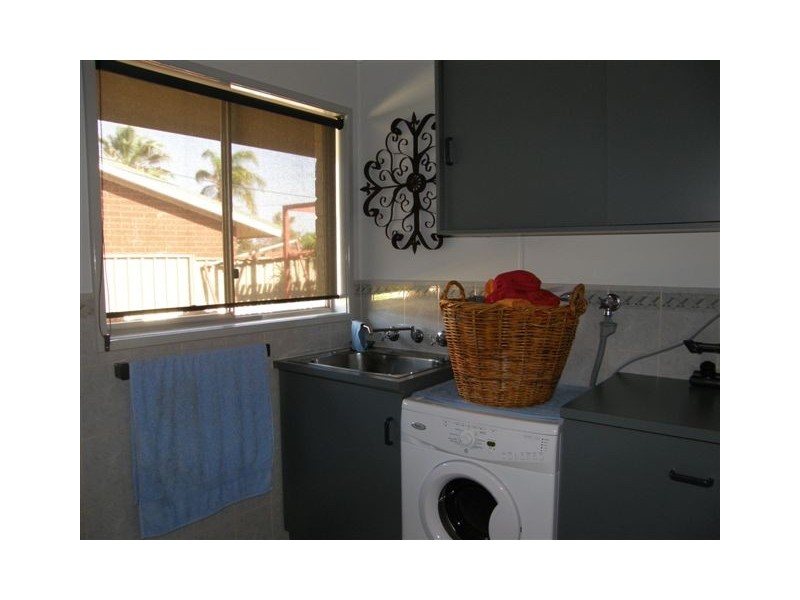 12 Tjilla Street, Newman WA 6753