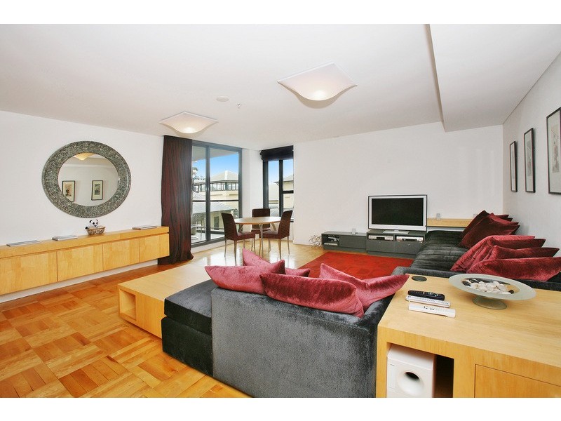 504/2 Dind Street, Milsons Point NSW 2061