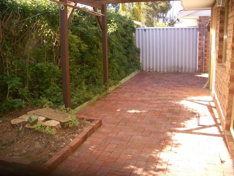 1/64 Tweeddale Road, Applecross WA 6153