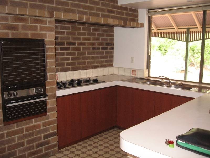 18 Broadhurst Crescent, Bateman WA 6150