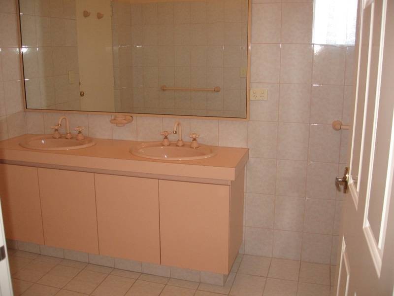 1 Brandwood Gardens, Leeming WA 6149