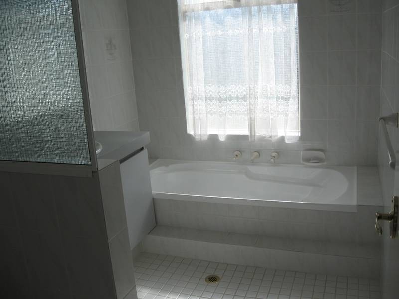 1 Brandwood Gardens, Leeming WA 6149