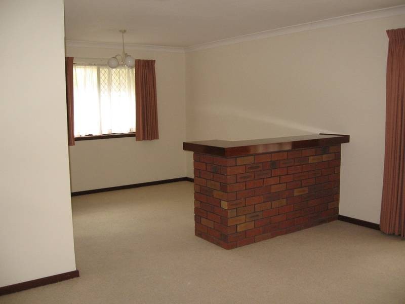 11 Nicholls Crescent, Bull Creek WA 6149