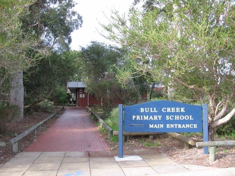 99 Darley Circle, Bull Creek WA 6149