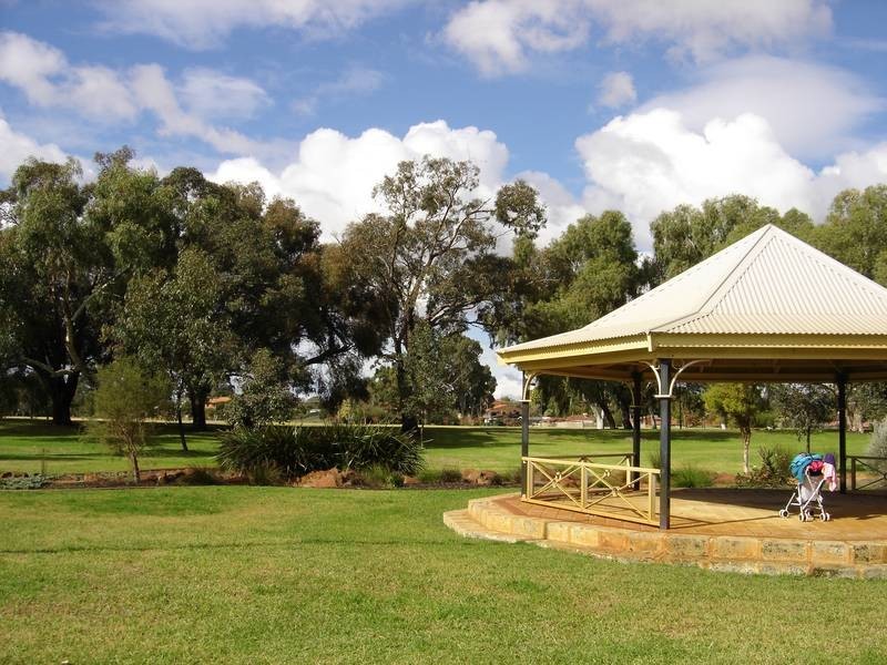 99 Darley Circle, Bull Creek WA 6149