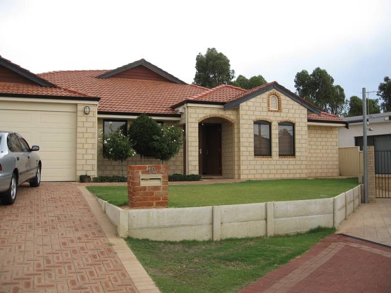 12 Braemer Rise, Bibra Lake WA 6163