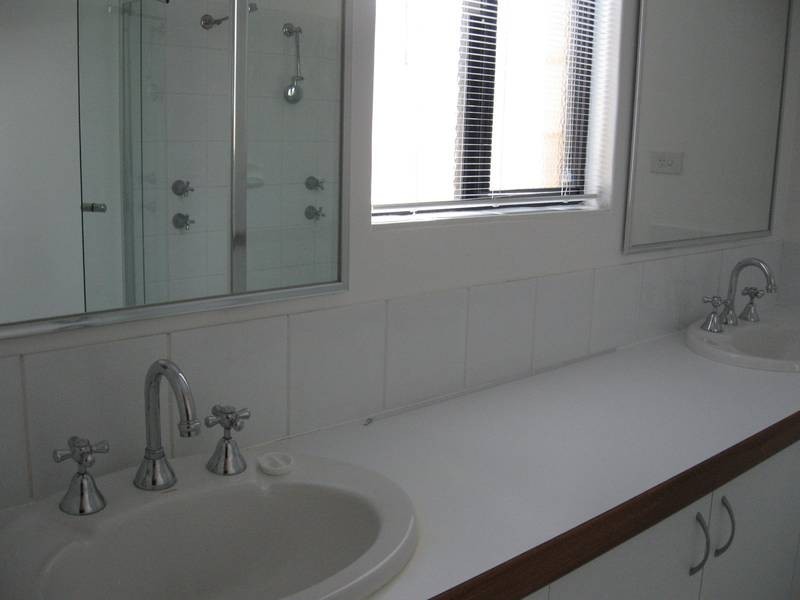 12 Braemer Rise, Bibra Lake WA 6163