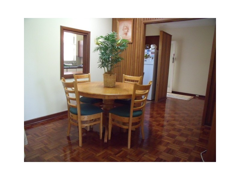 42 Rhonda Avenue, Willetton WA 6155