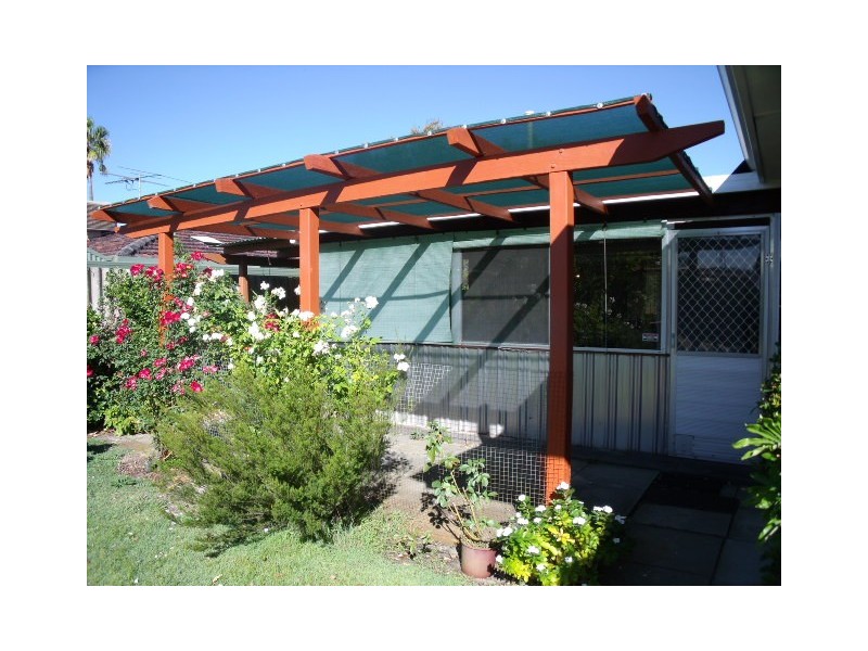 42 Rhonda Avenue, Willetton WA 6155