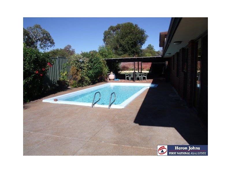 29 Hartung Way, Bull Creek WA 6149